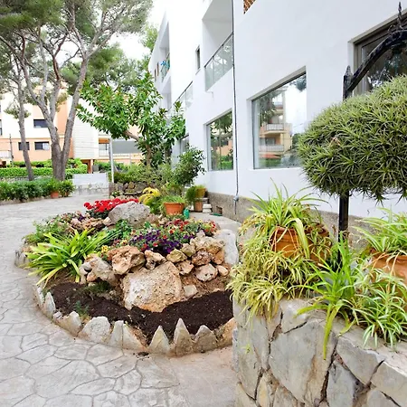 Ξενοδοχείο Petit Garden By Flacalco 3*