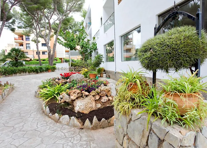 Ξενοδοχείο Petit Garden By Flacalco 3*