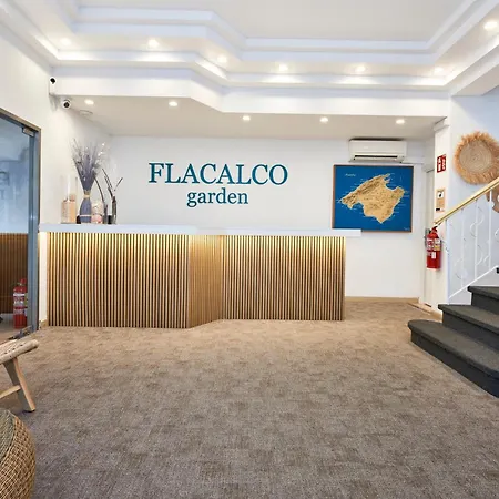 Szálloda Petit Garden By Flacalco 3*